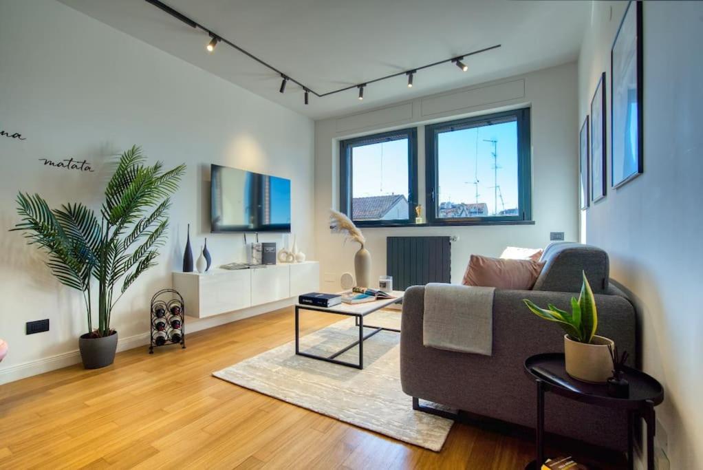 Italianflat - Canal Couture, Navigli Luxury Retreat Mediolan Zewnętrze zdjęcie