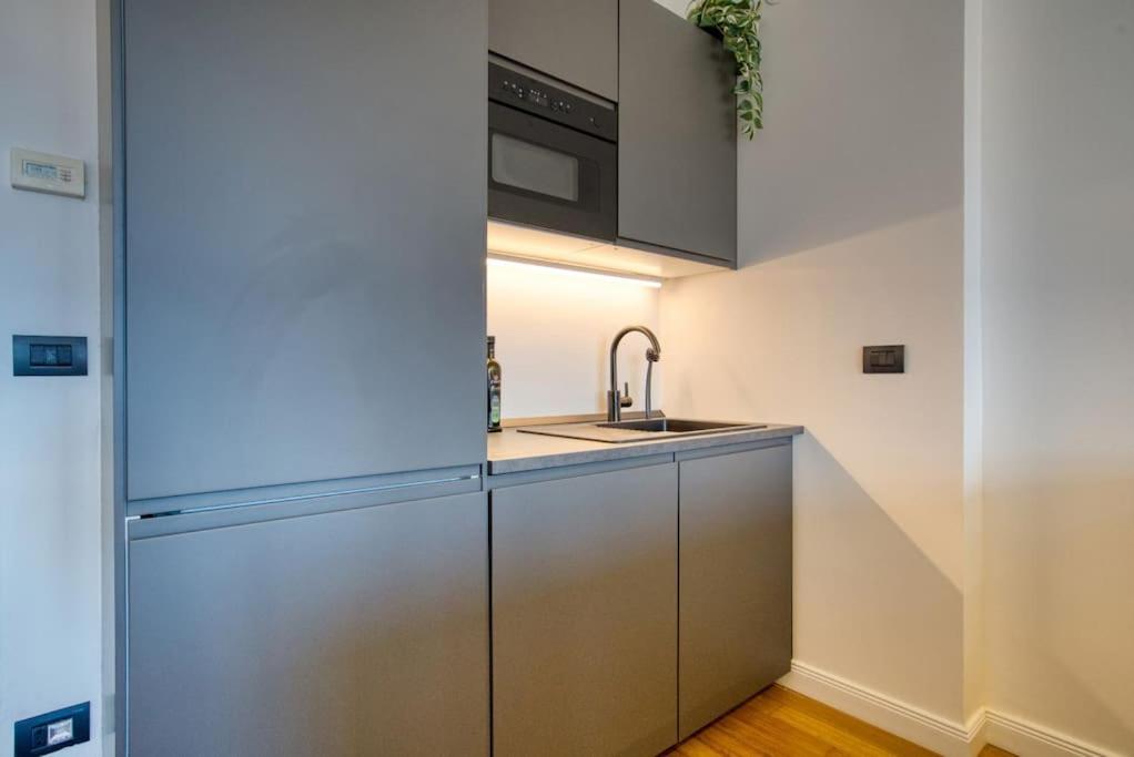 Italianflat - Canal Couture, Navigli Luxury Retreat Mediolan Zewnętrze zdjęcie