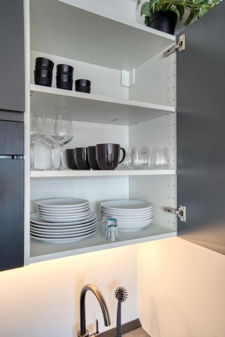 Italianflat - Canal Couture, Navigli Luxury Retreat Mediolan Zewnętrze zdjęcie