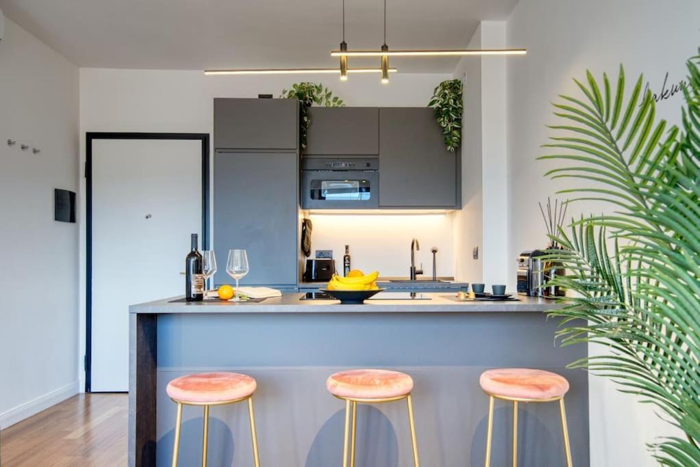 Italianflat - Canal Couture, Navigli Luxury Retreat Mediolan Zewnętrze zdjęcie